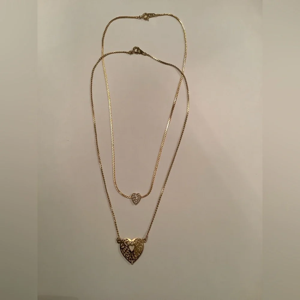 TLC ❤️NWOT Vintage dainty filigree cage Heart Necklace - Picture 5 of 7